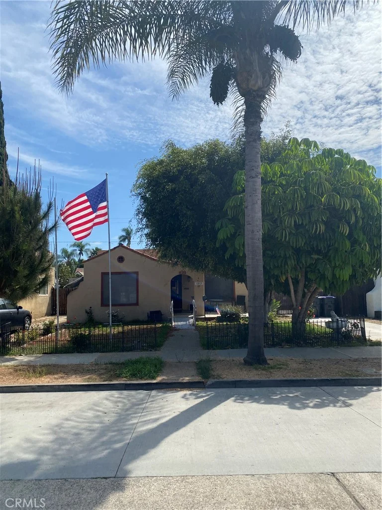 1217 S Van Ness Ave, Santa Ana, CA 92707