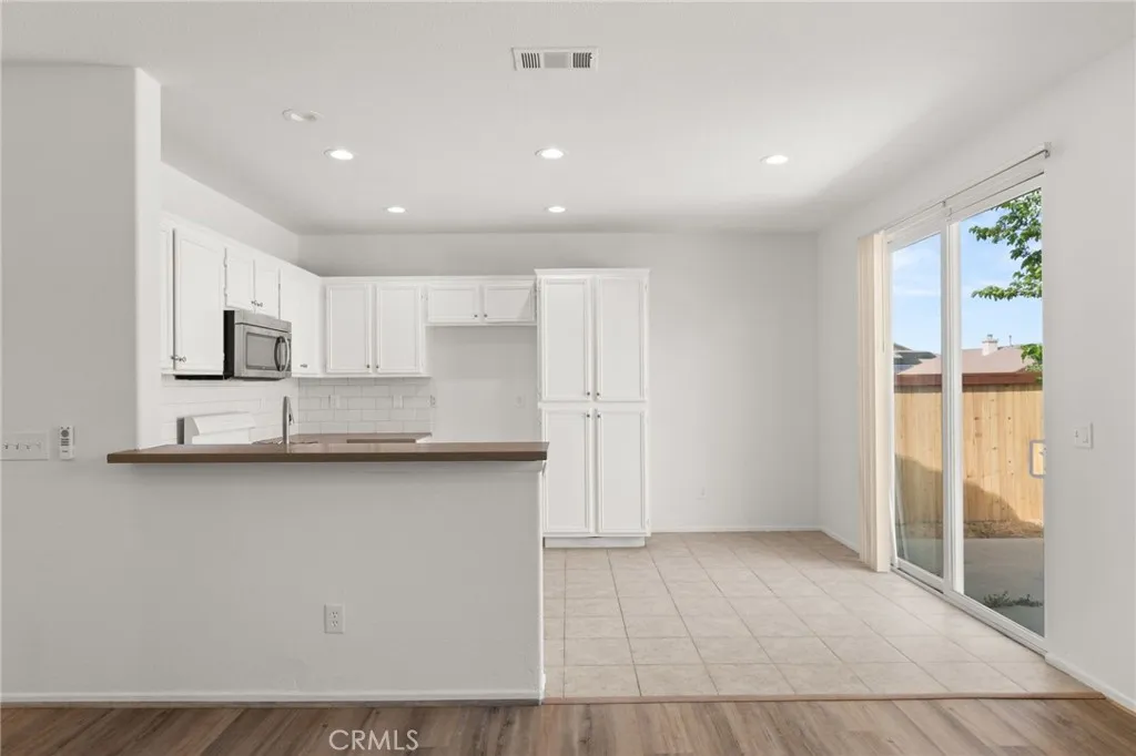 Additional image 9 of 13579 Thunderbird Pl, Victorville, CA 92392