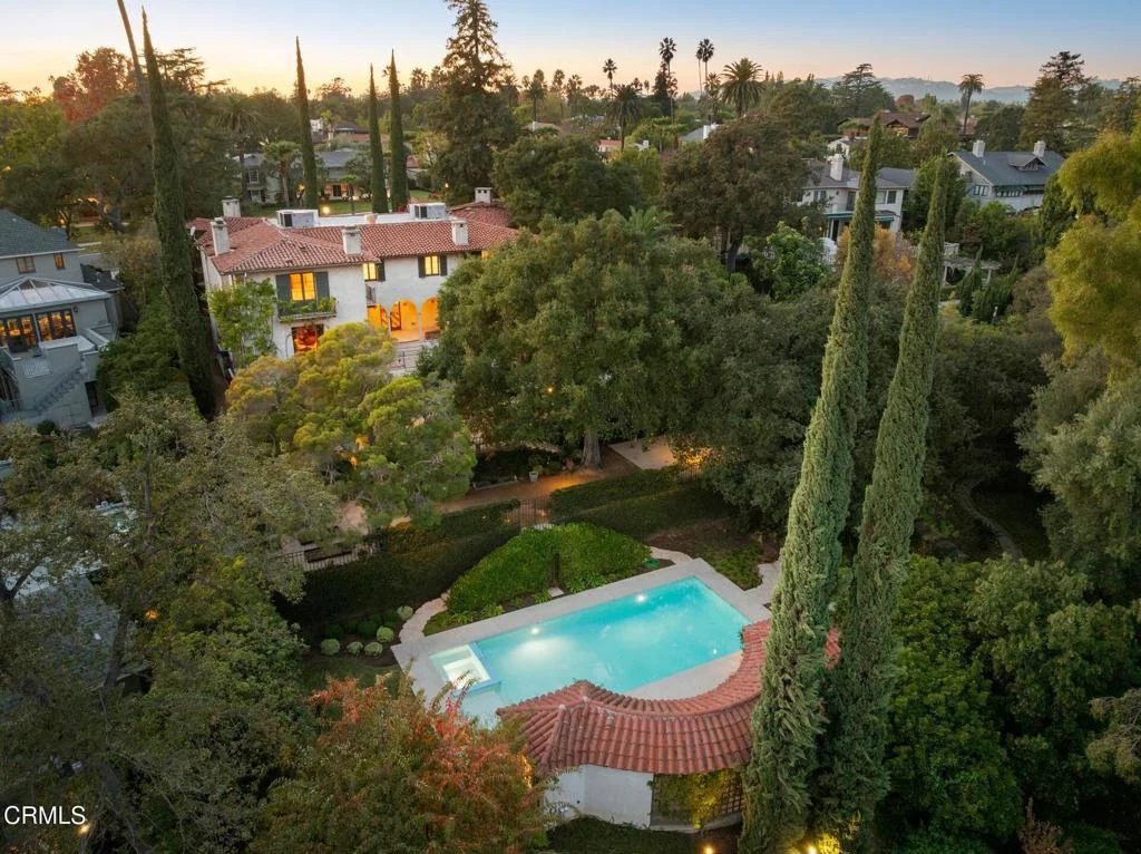 1290 Hillcrest Avenue, Pasadena, CA 91106