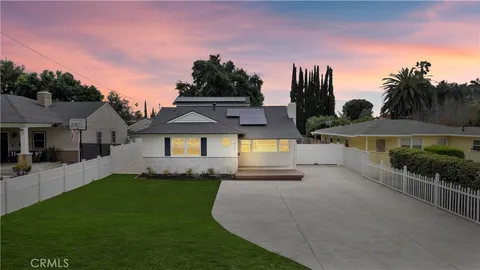 420 W Bennett Avenue, Glendora, CA MLS: TR25106407