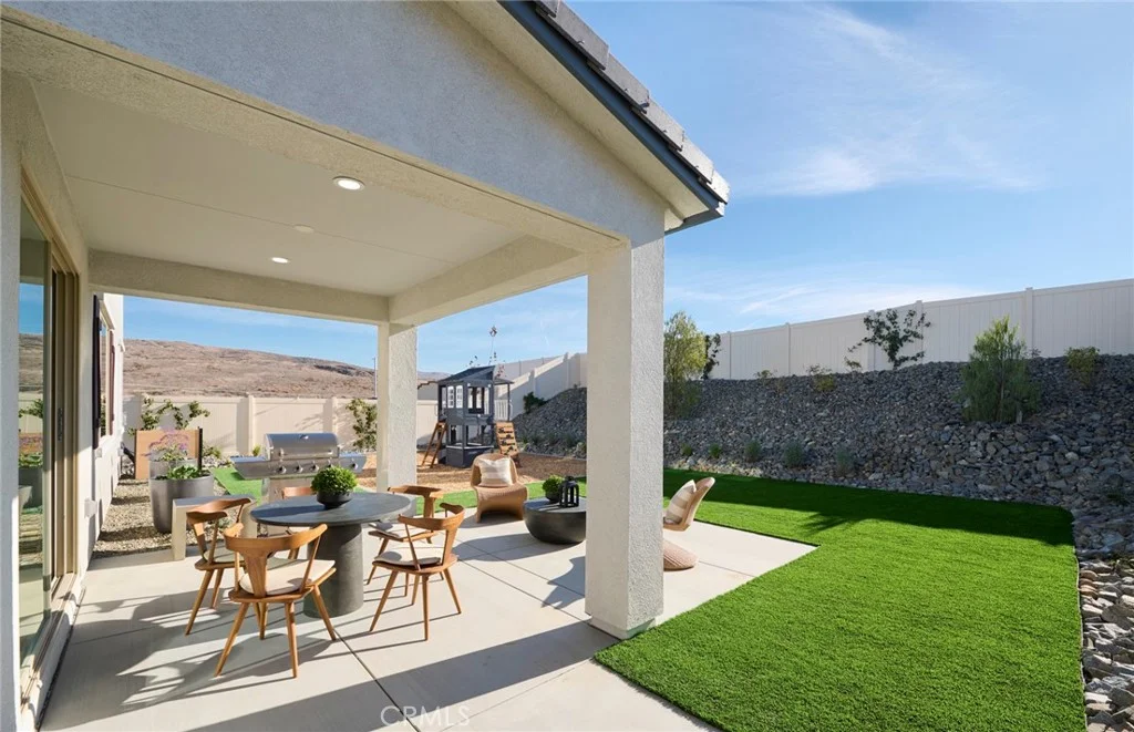 4085 Lillah Circle, Lake Elsinore, CA 92530