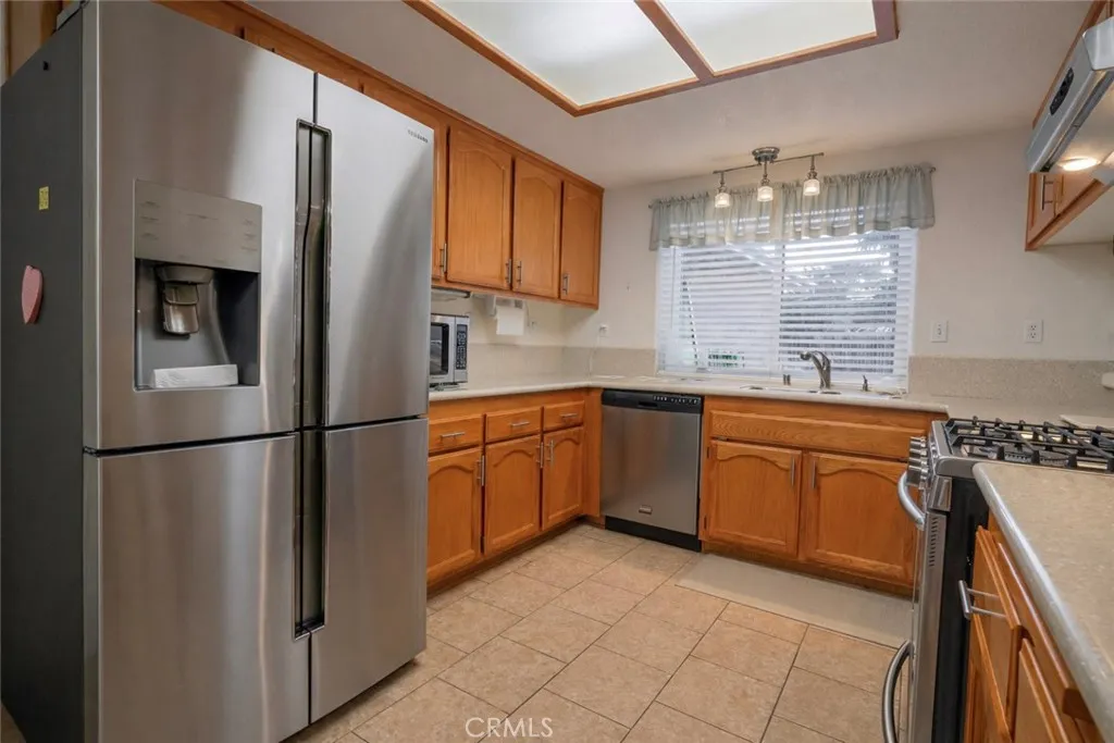 Additional image 19 of 7914 Victor Avenue, Hesperia, CA 92345