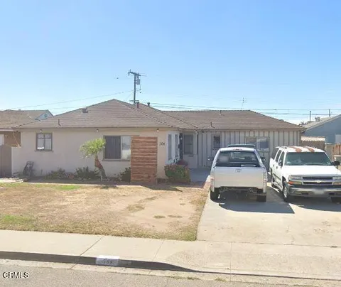 564 Nectarine Street, Oxnard, CA MLS: V1-28961