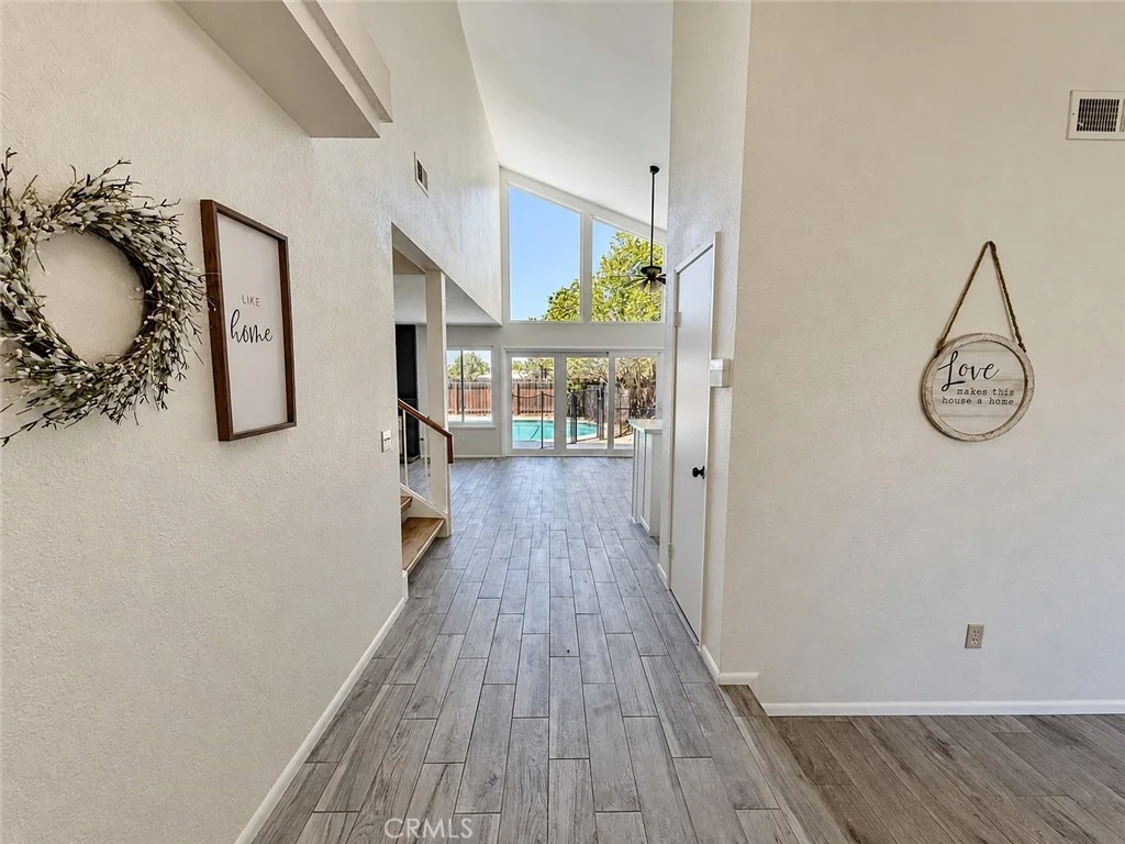 6257 Danbrook Dr, Riverside, CA 92506 photo 4