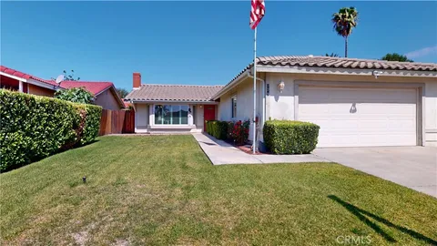 279 White Oak Road, Lake Elsinore, CA MLS: IG25101738