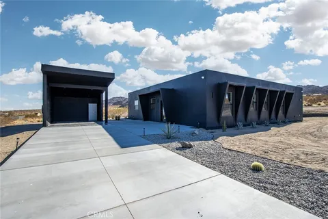 6991 Mount Lassen Avenue, Joshua Tree, CA 92252 - MLS#: JT24253016
