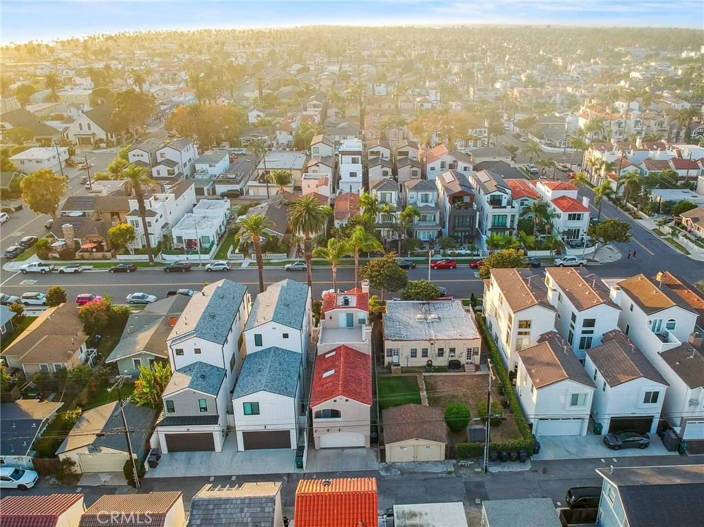 416 9th St, Huntington Beach, CA 92648