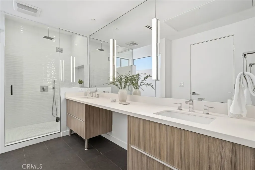 Additional image 25 of 5153 W Redondo Court, Los Angeles, CA 90019