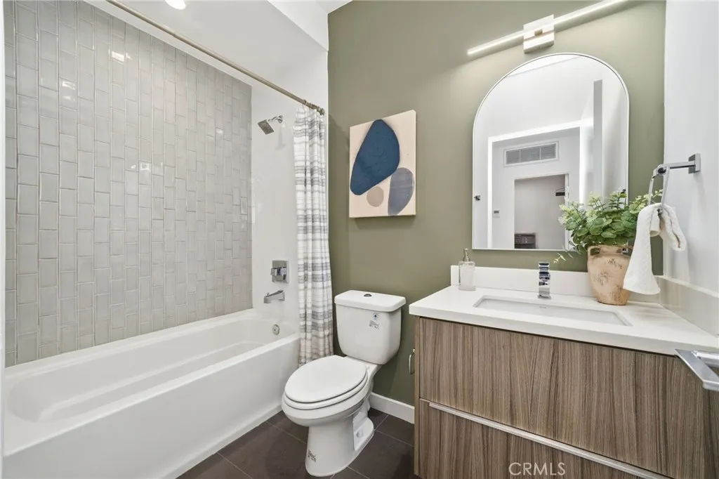 Additional image 14 of 5153 W Redondo Court, Los Angeles, CA 90019
