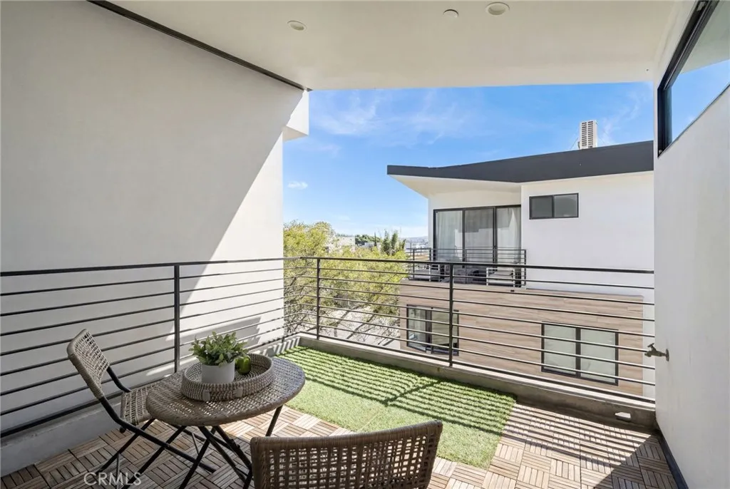 Additional image 58 of 5153 W Redondo Court, Los Angeles, CA 90019