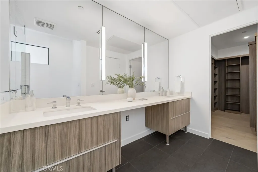 Additional image 27 of 5153 W Redondo Court, Los Angeles, CA 90019