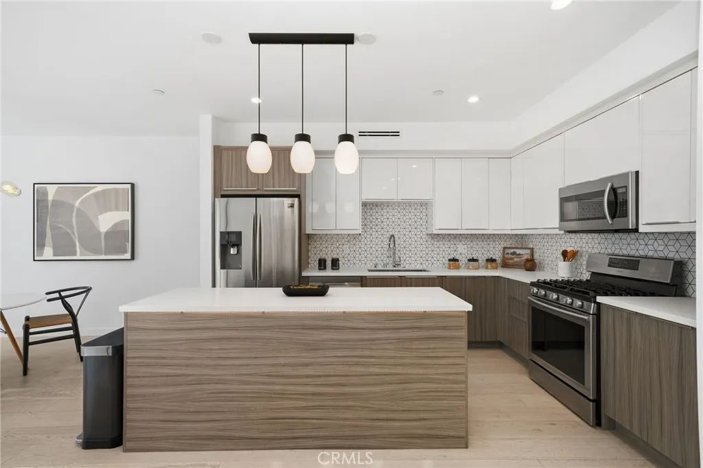 Additional image 8 of 5153 W Redondo Court, Los Angeles, CA 90019