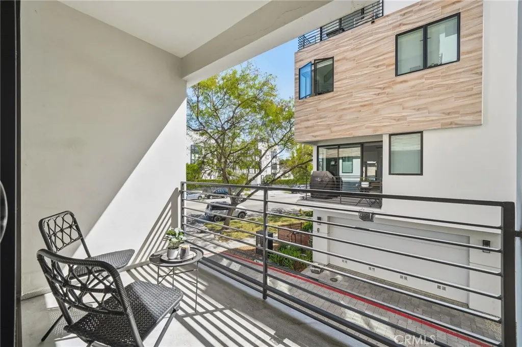 Additional image 10 of 5153 W Redondo Court, Los Angeles, CA 90019