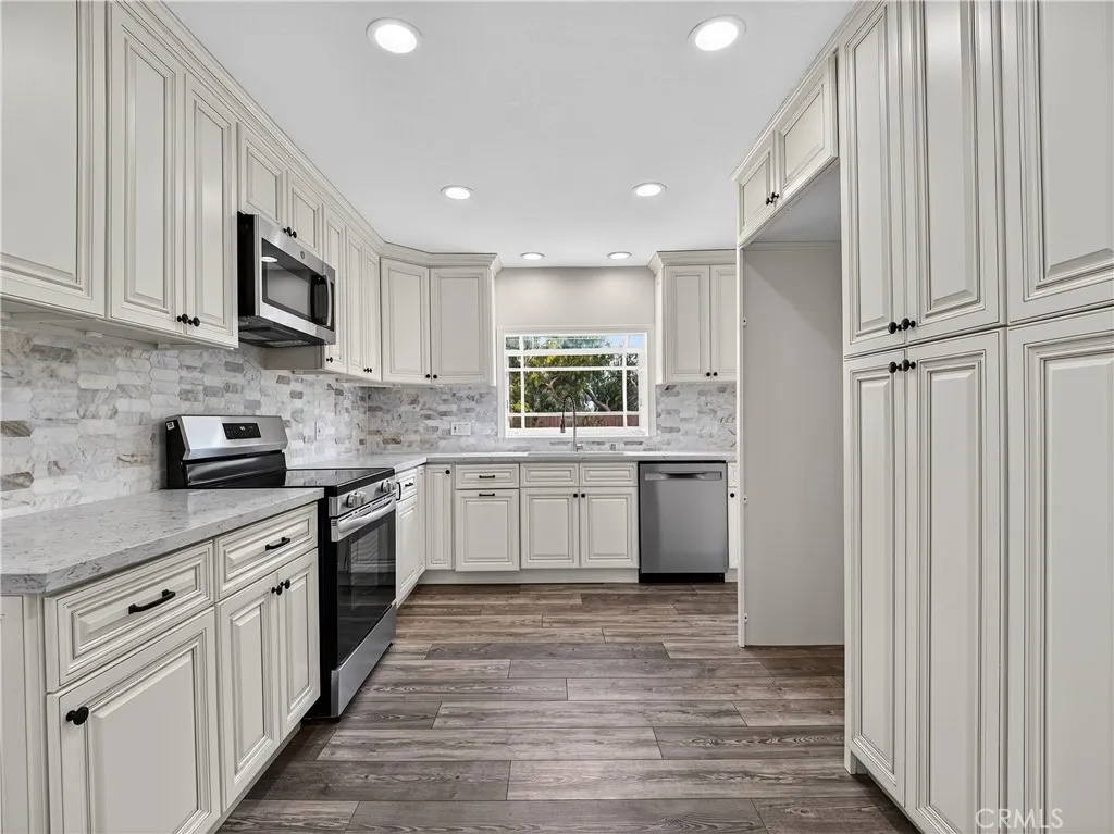 Additional image 57 of 20742 Kingsbury Street, Chatsworth, CA 91311