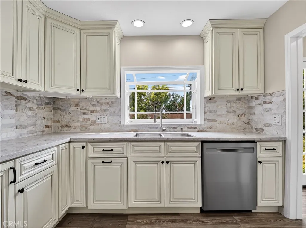 Additional image 11 of 20742 Kingsbury Street, Chatsworth, CA 91311