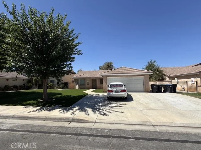 43663 6th St E, Lancaster, CA 93535 photo 2