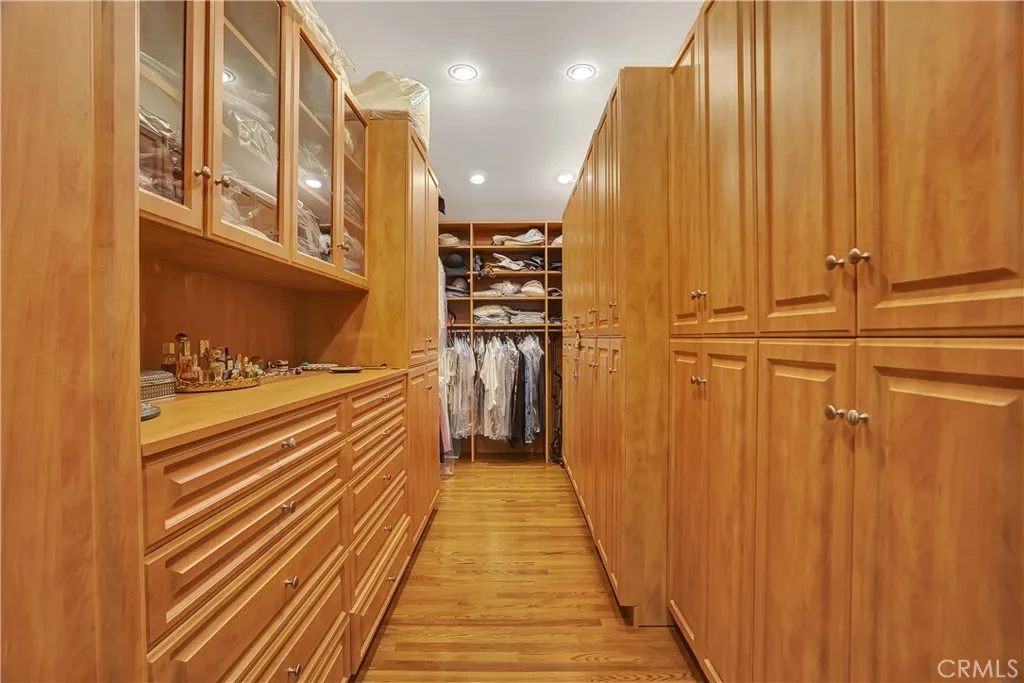 Additional image 57 of 17420 Rancho St, Encino, CA 91316