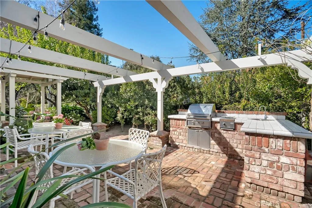 Additional image 62 of 17420 Rancho St, Encino, CA 91316