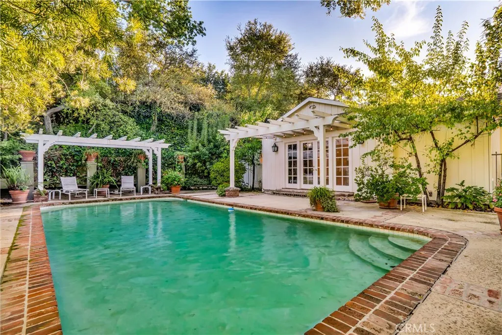 Additional image 31 of 17420 Rancho St, Encino, CA 91316