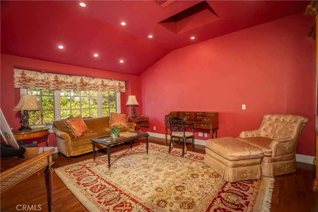 Additional image 50 of 17420 Rancho St, Encino, CA 91316