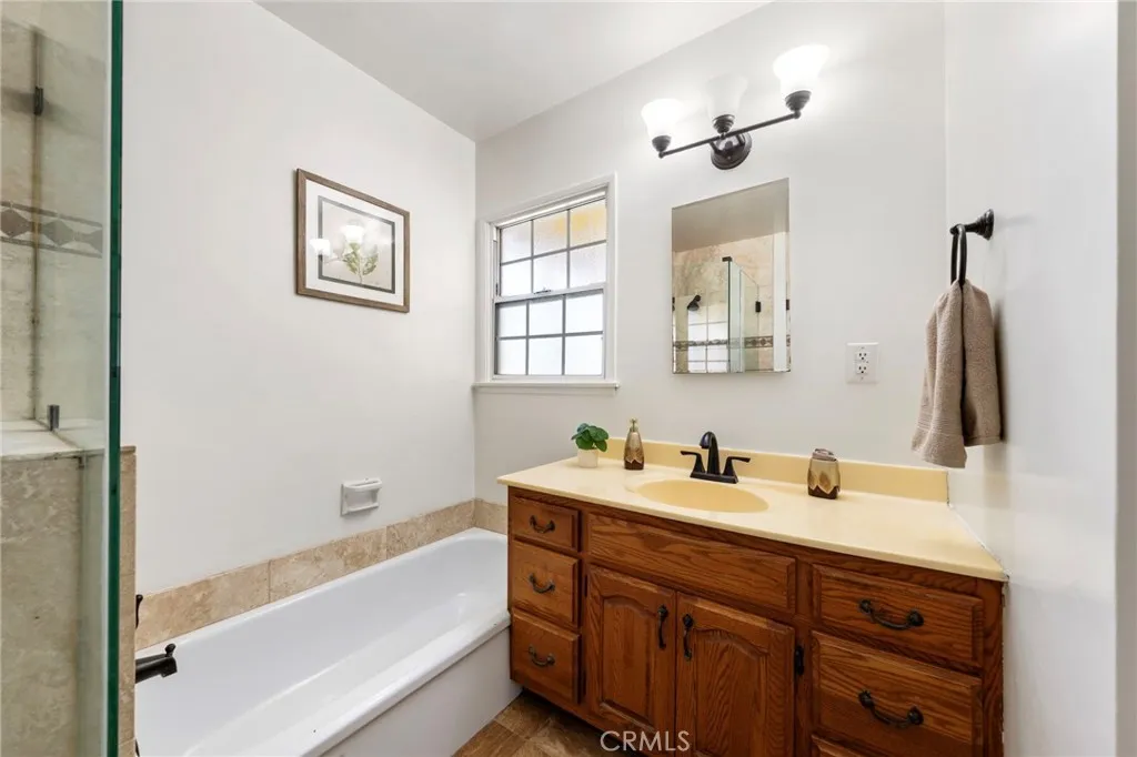 Additional image 70 of 2334 Iroquois Avenue, Long Beach, CA 90815