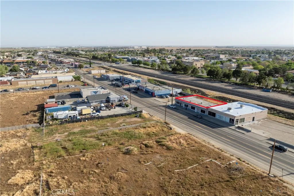 Additional image 25 of 38262 6th St E, Palmdale, CA 93550