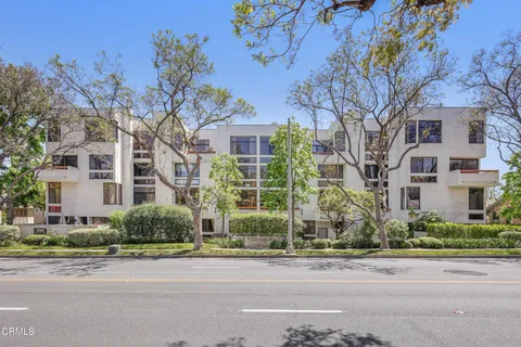 500 E Del Mar Boulevard Unit 24, Pasadena, CA MLS: P1-22232