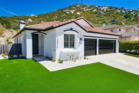 13426 Piping Rock Lane, El Cajon, CA MLS: PTP2502576