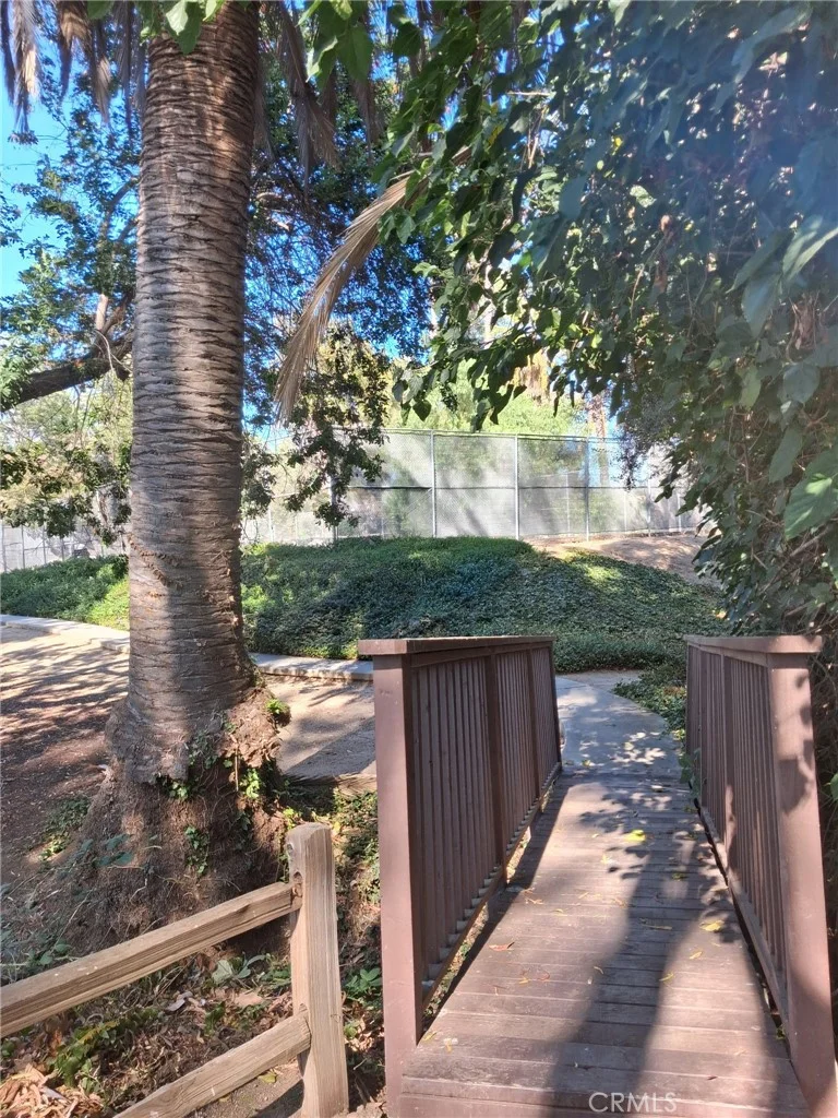827 Willow Tree Ln, Fallbrook, CA 92028
