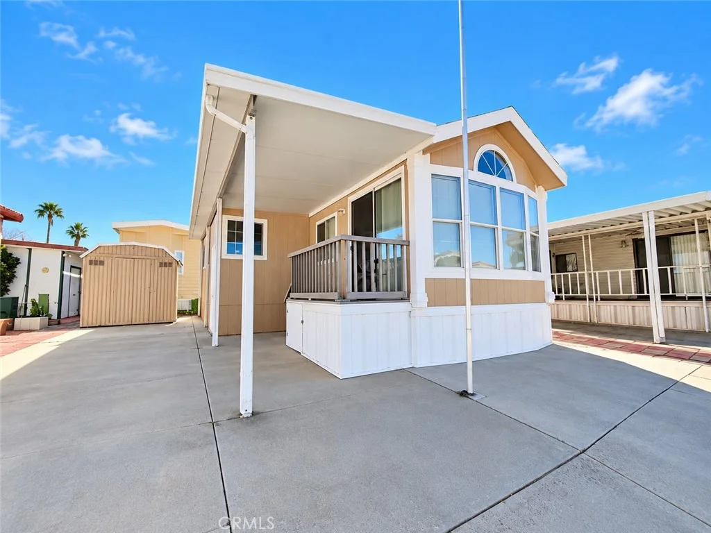 1357 Sierra Dr, San Jacinto, CA 92583