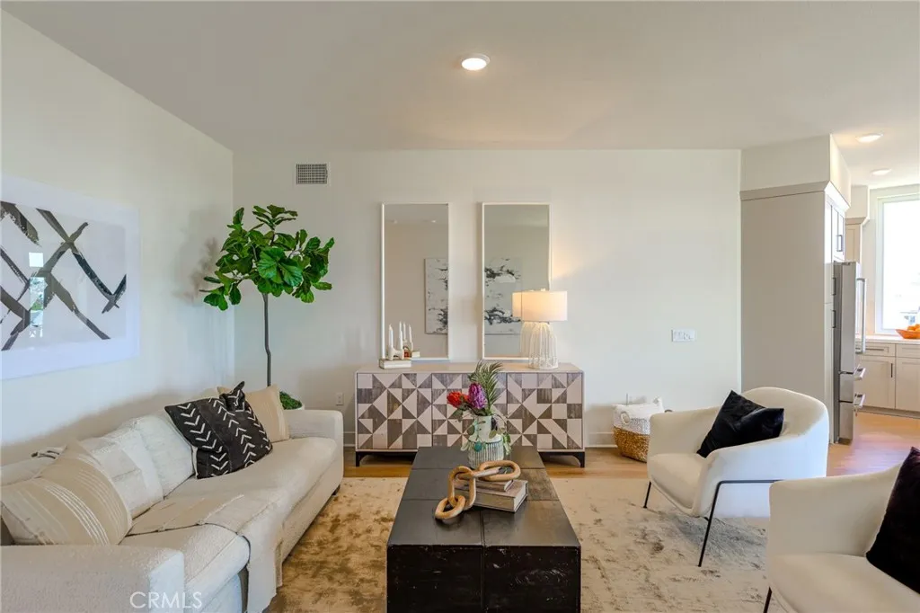 Additional image 11 of 414 Main St Unit 400, Huntington Beach, CA 92648