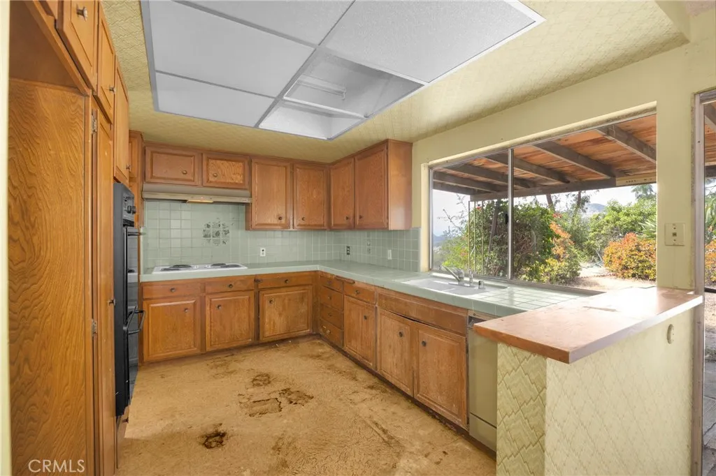 Additional image 22 of 3737 San Augustine Dr, Glendale, CA 91206