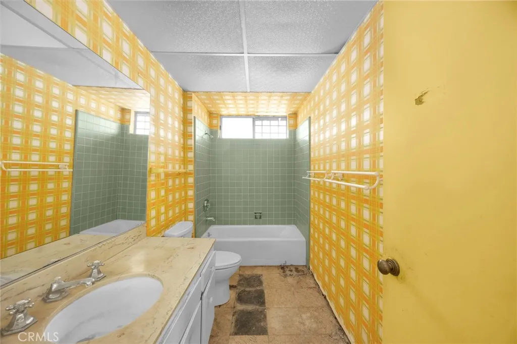 Additional image 38 of 3737 San Augustine Dr, Glendale, CA 91206