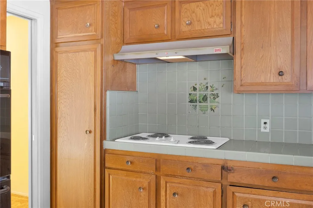 Additional image 84 of 3737 San Augustine Dr, Glendale, CA 91206