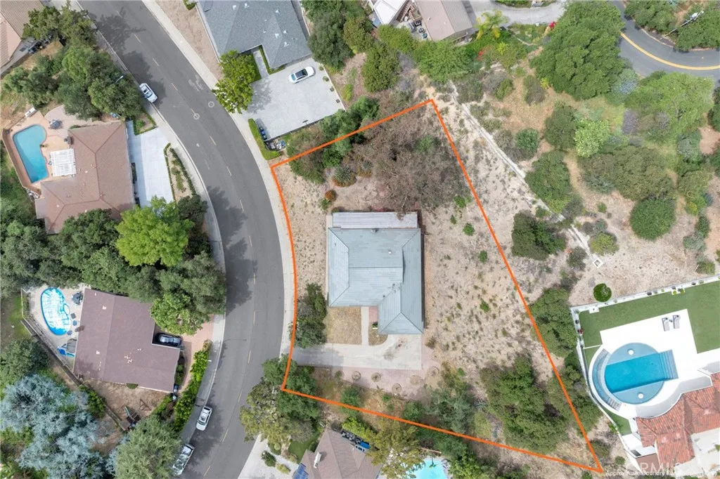 Additional image 111 of 3737 San Augustine Dr, Glendale, CA 91206