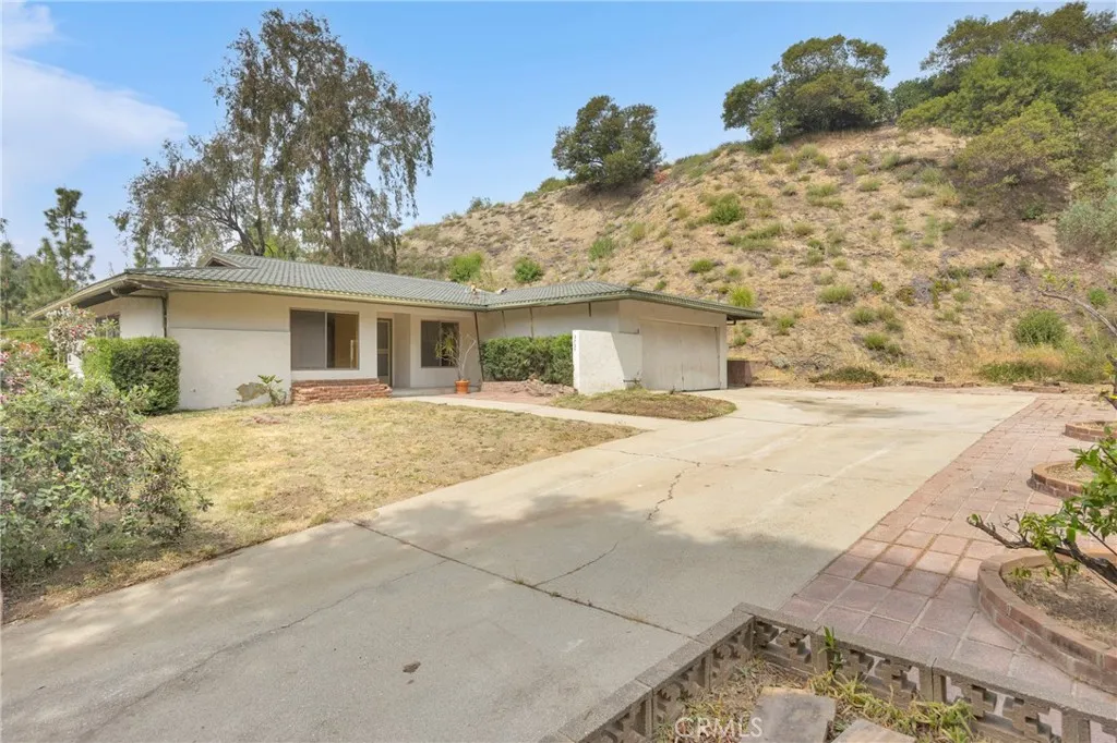 Additional image 7 of 3737 San Augustine Dr, Glendale, CA 91206