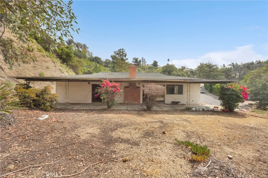 Additional image 106 of 3737 San Augustine Dr, Glendale, CA 91206