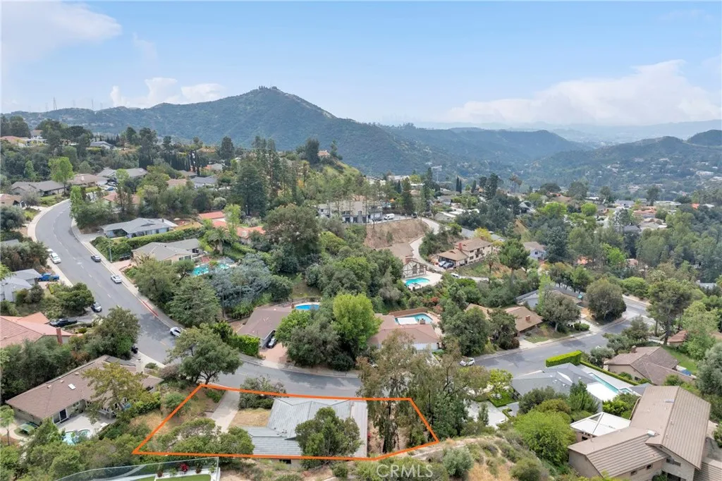 Additional image 59 of 3737 San Augustine Dr, Glendale, CA 91206