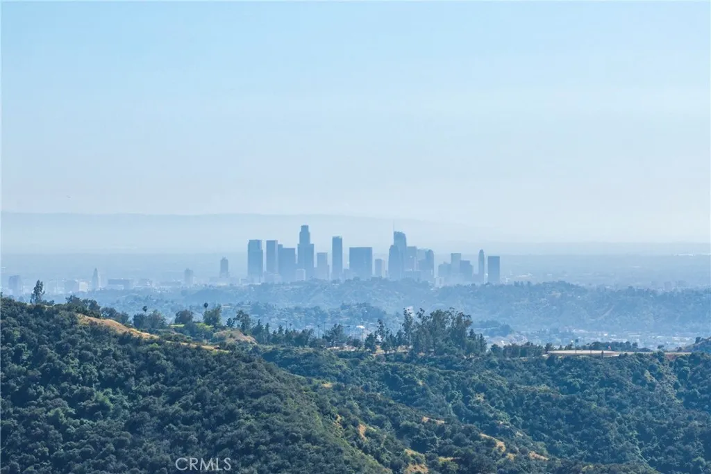 Additional image 122 of 3737 San Augustine Dr, Glendale, CA 91206