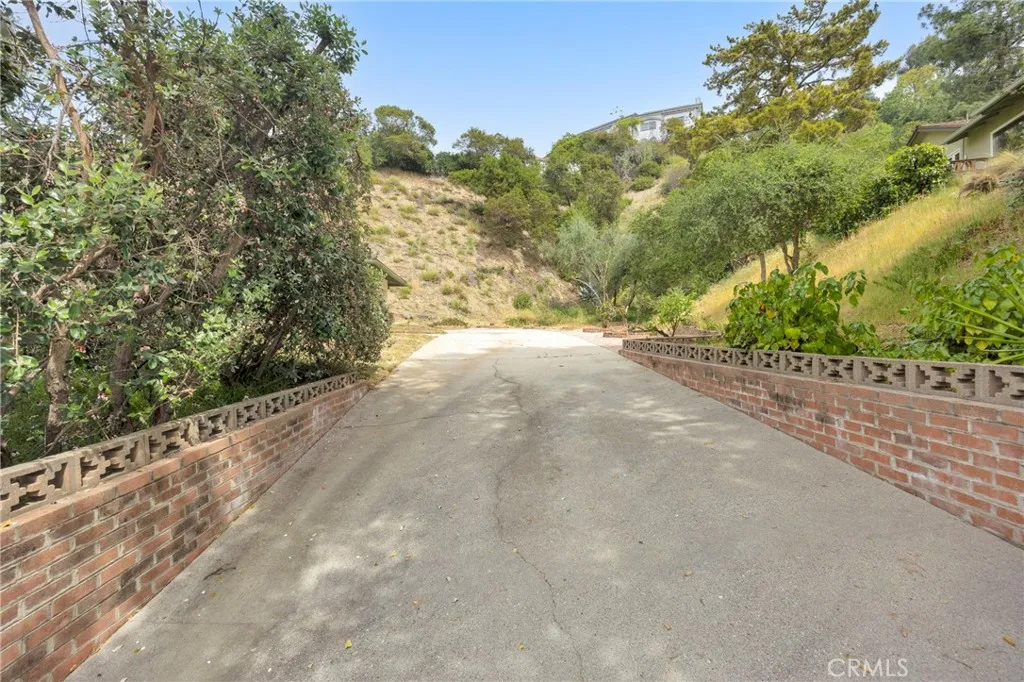 Additional image 73 of 3737 San Augustine Dr, Glendale, CA 91206