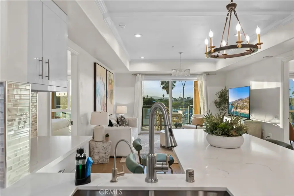 Additional image 3 of 1598 Long Beach Blvd, Long Beach, CA 90813