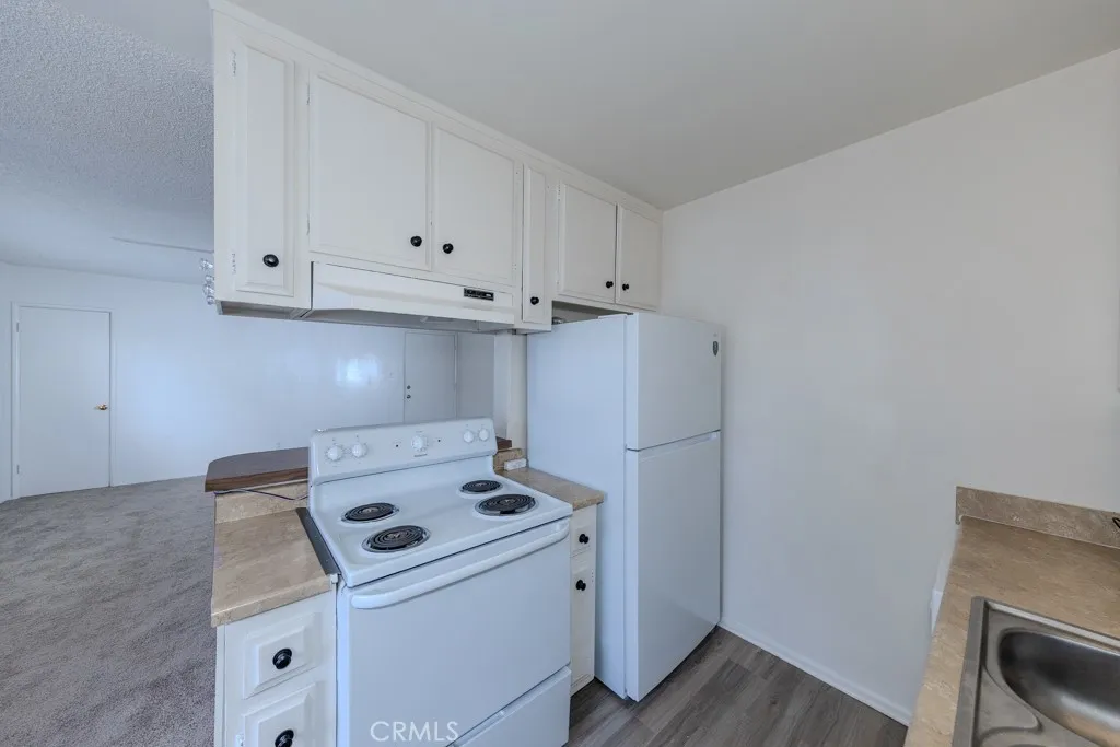 Additional image 51 of 241 Lindero Avenue, Long Beach, CA 90803
