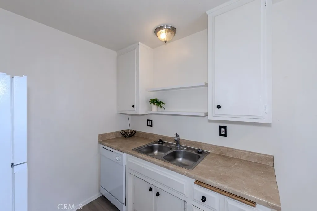 Additional image 50 of 241 Lindero Avenue, Long Beach, CA 90803