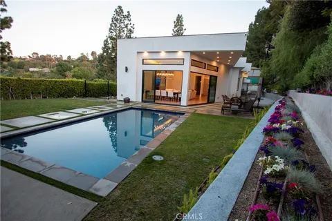 4737 Dunas Lane, Tarzana, CA MLS: SR25084196