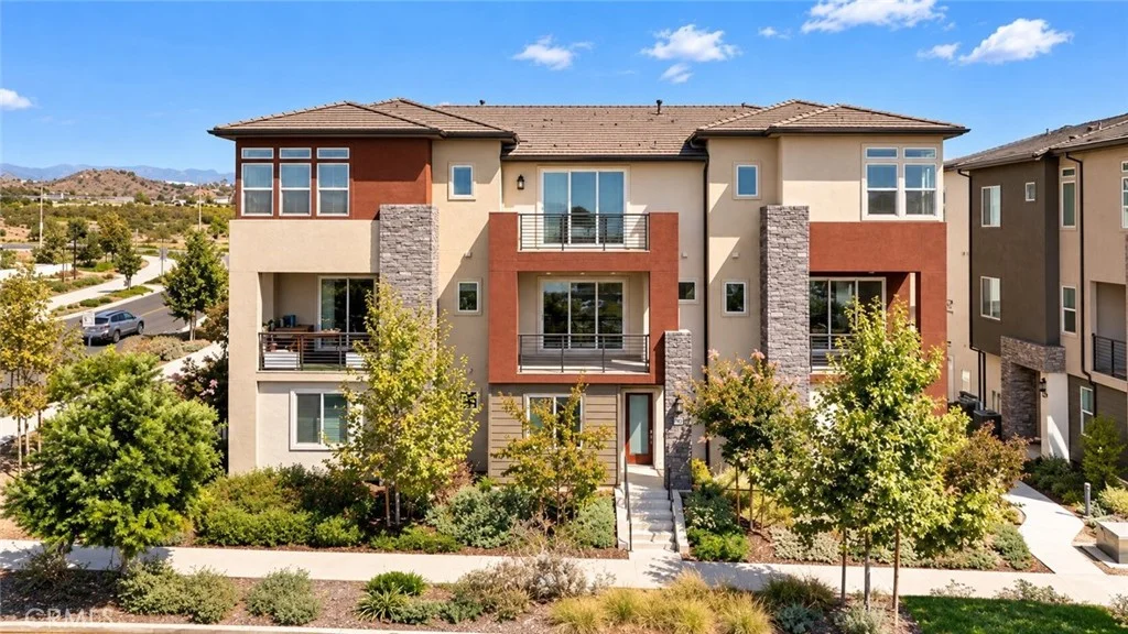 102 Abacus, Irvine, CA 92618 photo 2