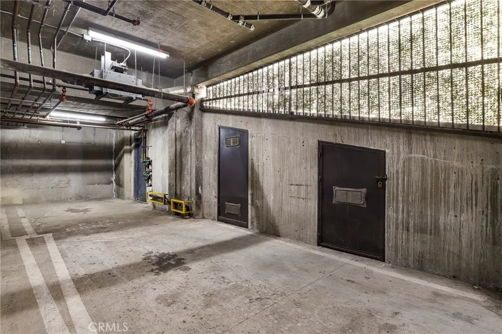 Additional image 71 of 1644 S Bentley Avenue Unit 401, Los Angeles, CA 90025