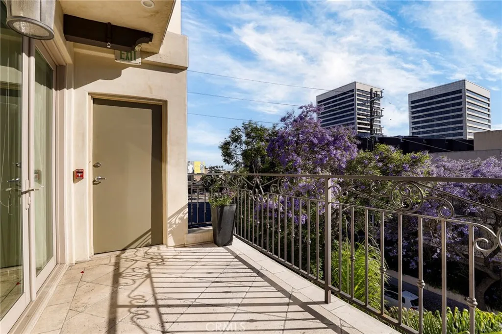 Additional image 57 of 1644 S Bentley Avenue Unit 401, Los Angeles, CA 90025