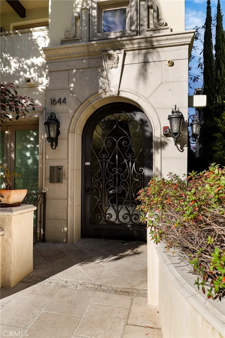 Additional image 77 of 1644 S Bentley Avenue Unit 401, Los Angeles, CA 90025