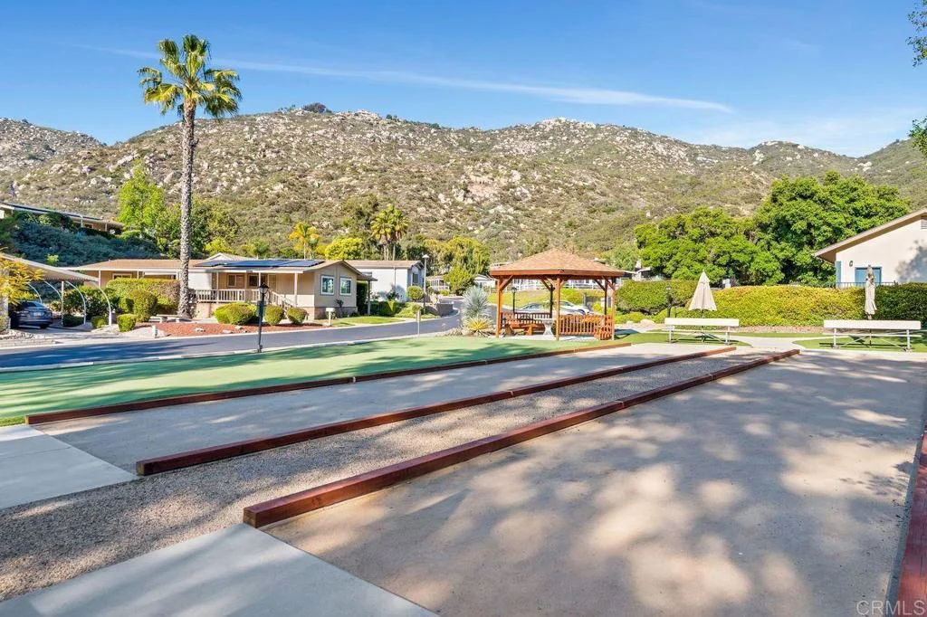 8975 Lawrence Welk Dr Unit 112, Escondido, CA 92026