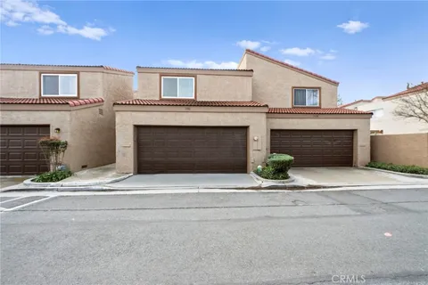 1330 Vista Grande Unit 27, Fullerton, CA 92835 - MLS#: DW25058137